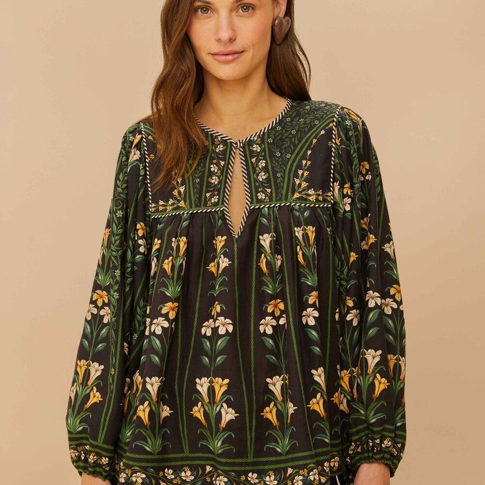 Black Flowers Arch LENZING™ ECOVERO™ Euroflax™ Blouse